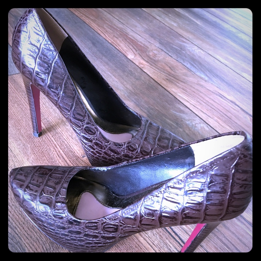 Brown stilettos heels